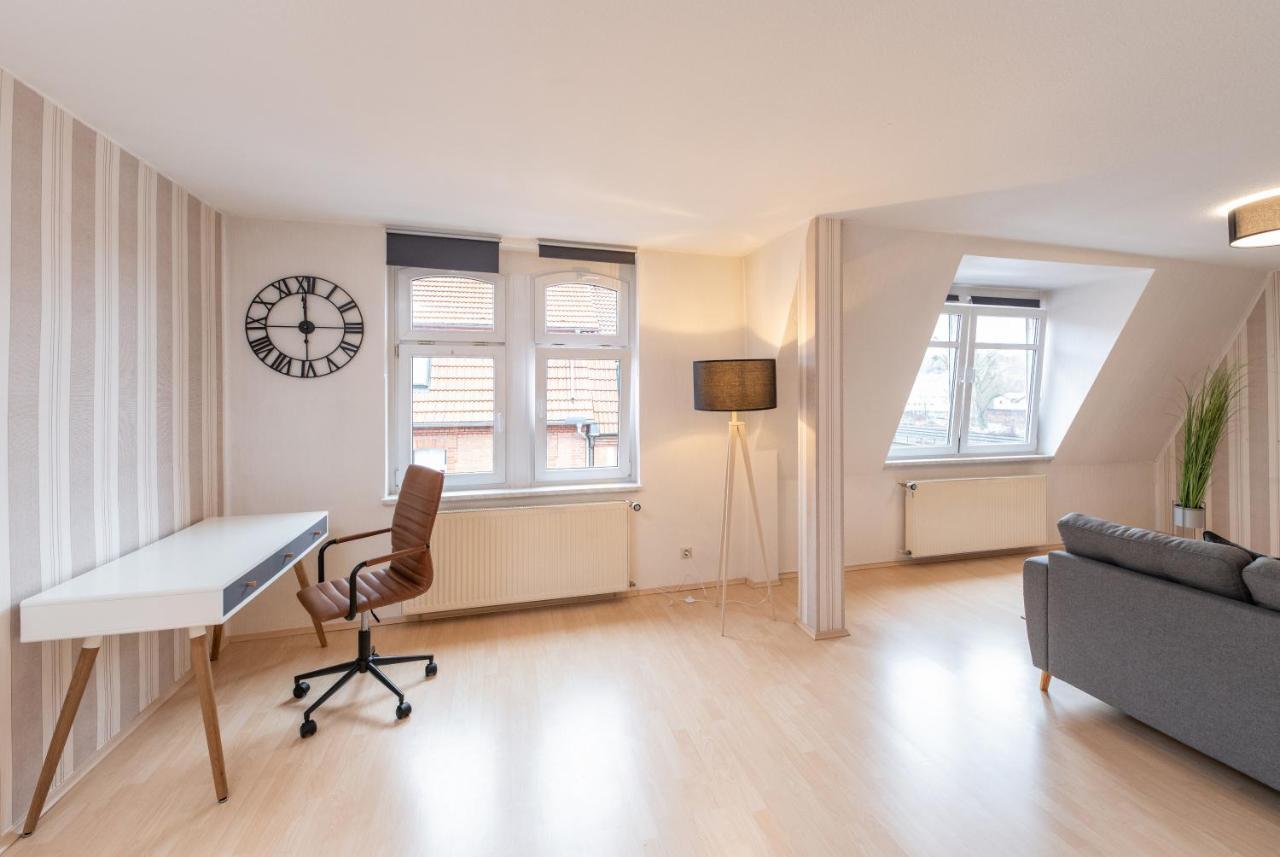 Schicke 2,5 Zimmer Dg-Wohnung ไอเซนัค ภายนอก รูปภาพ